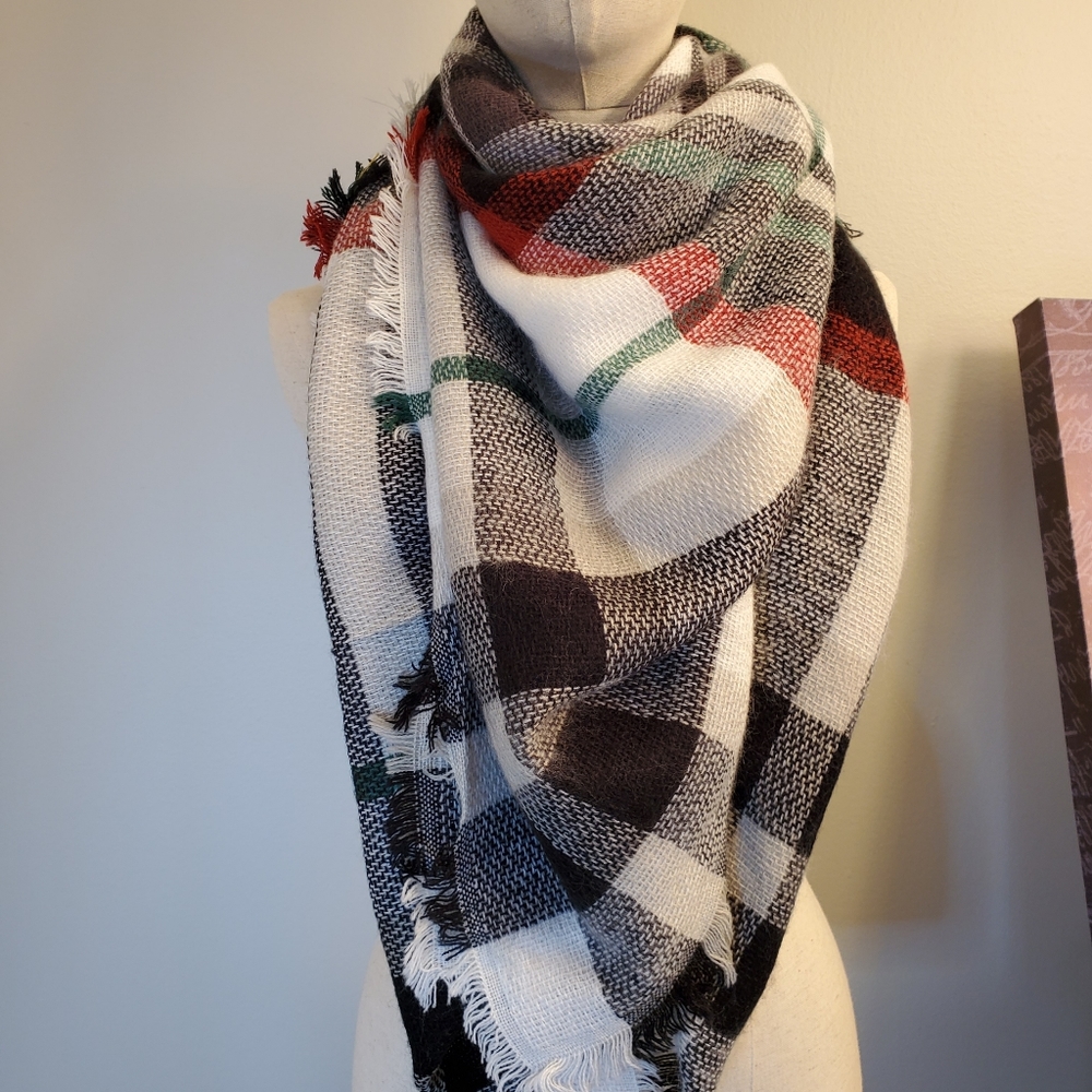 NEW Plaid Blanket Scarf